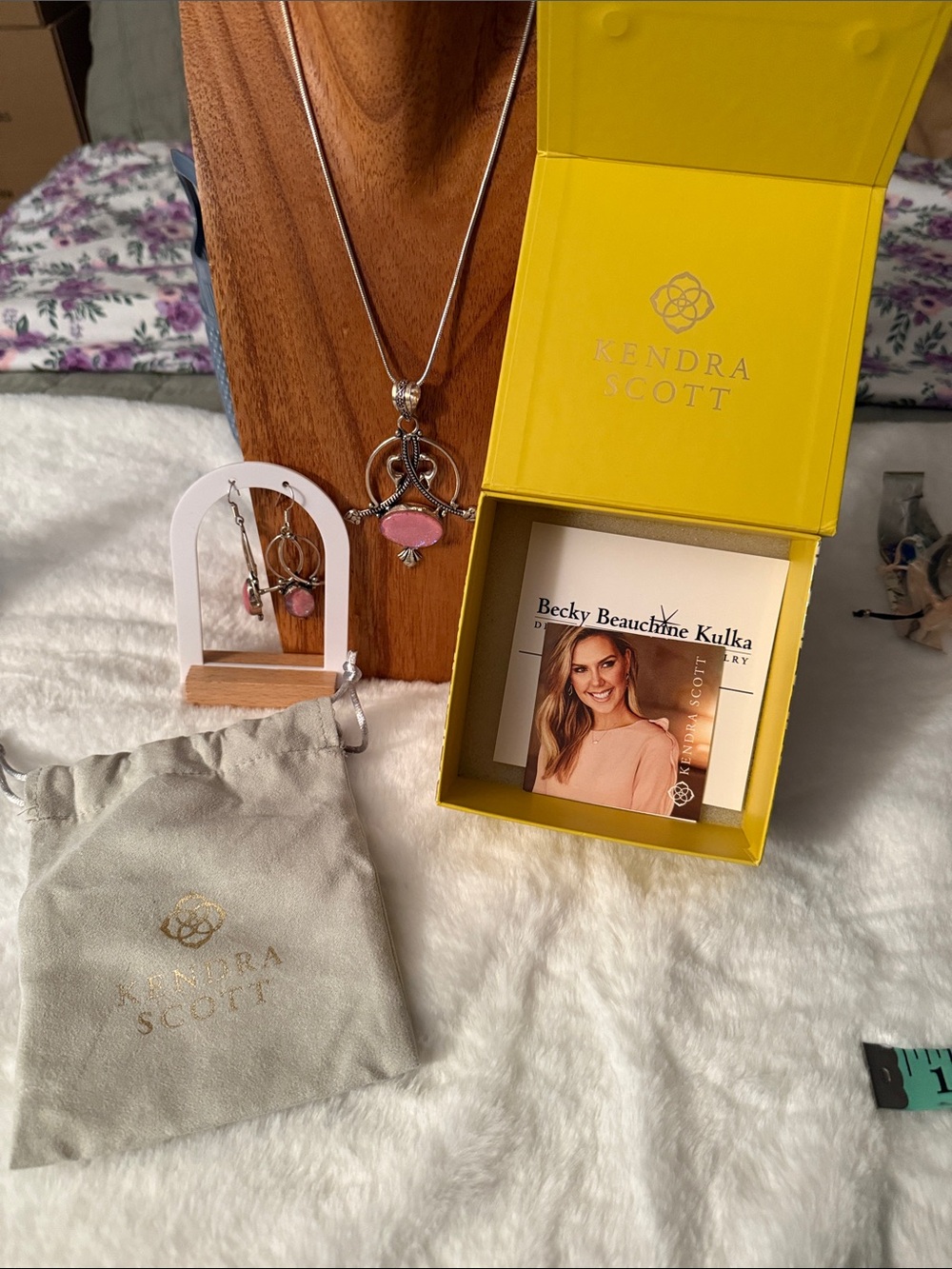Kendra Scott Pink Stone Pendant Necklace with Matching Drop Earrings 925